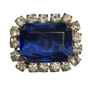 Elegant Blue Vintage Silver Crystal rhinestone brooch